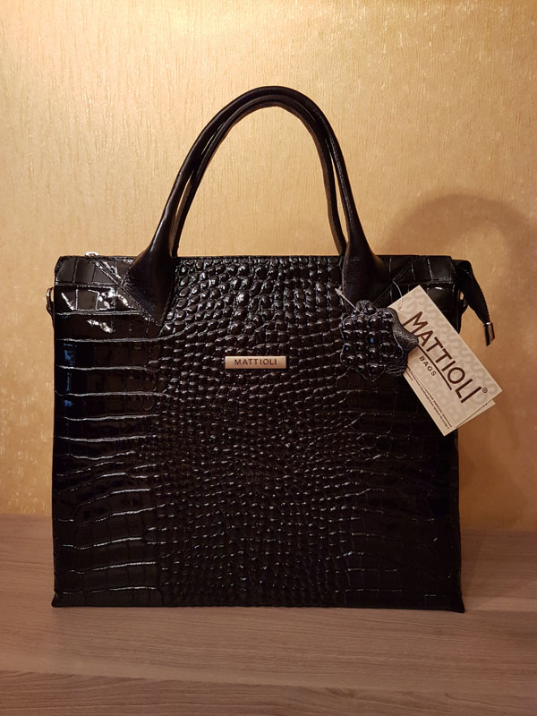 040-14c7-amazonia-pikolla-azalia-black